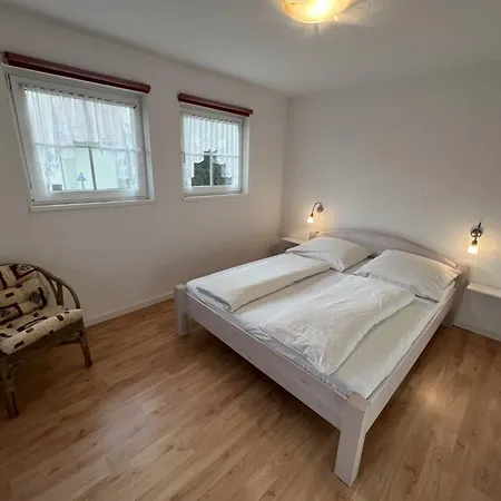 Schneider 2d By Interhome