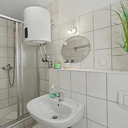 Schneider 2d By Interhome בית נופש צינוביץ